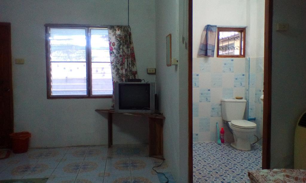 Appartamento Cheap Sleep Phayao Esterno foto